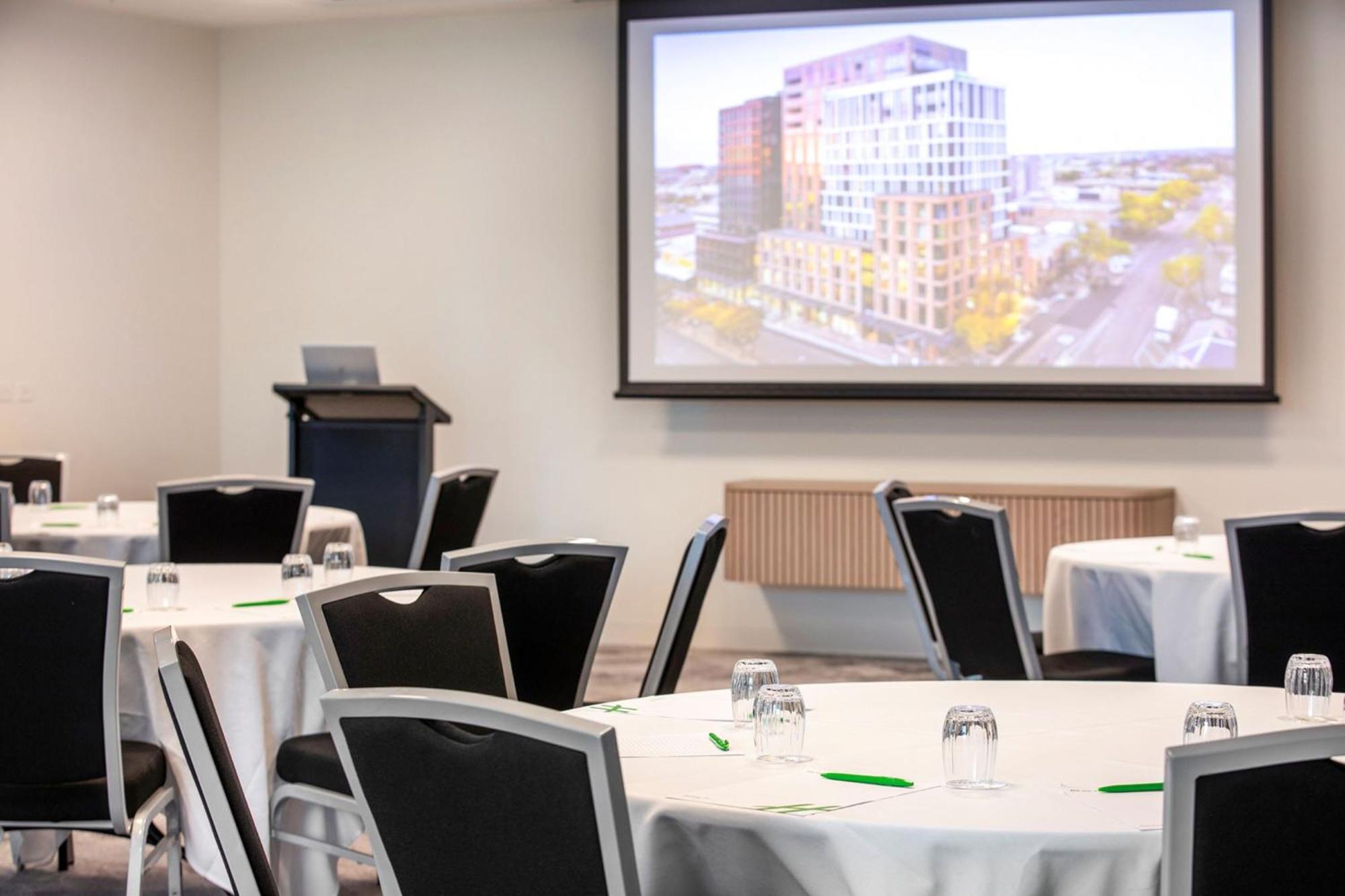 Holiday Inn & Suites Geelong By Ihg Exterior photo
